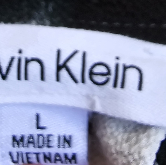 Calvin Klein Dress Shirt Size L Floral Design Lt Gray base Flutter Sleeves - Picture 6 of 6